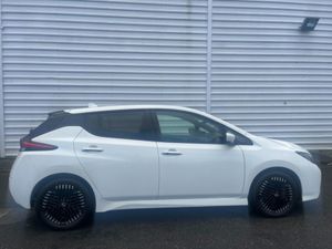 Nissan Leaf Leaf SV Premium 40 kWh - Image 3