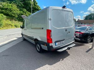 Mercedes-Benz Sprinter 317 Low Roof Automatic - Image 4