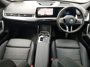BMW iX1 Xdrive30 M Sport - Image 4