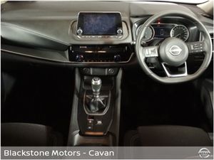 Nissan QASHQAI 1.3 PET Mild Hybrid SV - Image 2