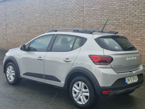 Dacia Sandero STEPWAY EXPRESSION LOW MILAGE - Image 2