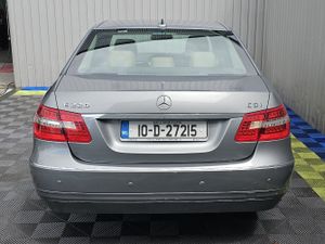 2010 Mercedes-Benz E-Class 220 Avantgarde - Image 4