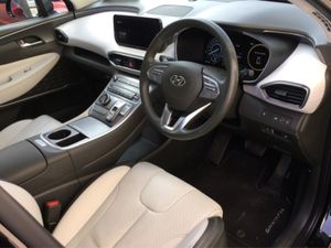 Hyundai Santa Fe Phev 5DR Auto - Image 4
