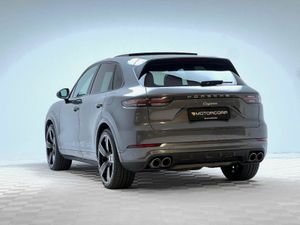 Porsche Cayenne 3.0 V6 E-hybrid - Image 4