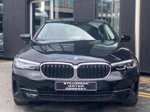 BMW 5 Series 530e SE Auto (phev) - Image 2
