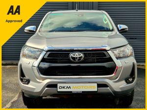 Toyota HiLux 2.4 Double CAB SR5 4DR - Image 2