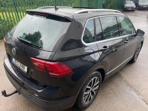 Volkswagen Tiguan 2.0 TDI 150 Comfortline PAN Roo - Image 4