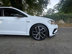 181 VW GOLF 1.6 TDI R LINE BIG SPEC - Image 2