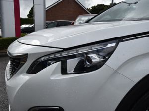 Peugeot 3008 1.5 Bluehdi 130bhp GT Line Auto - Image 4