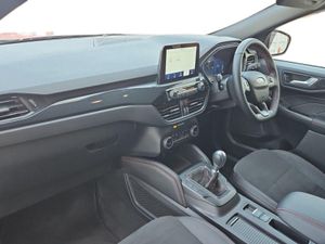 Ford Kuga 1.5 Ecoblue 120PS St-line X - Image 4