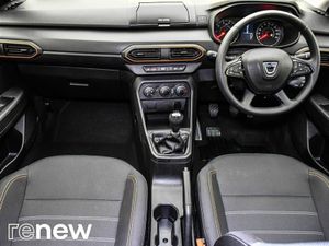 Dacia Sandero Stepway Essential TCe 90 My21.5 - Image 3
