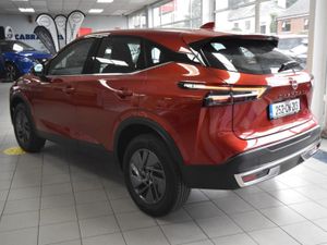 Nissan QASHQAI 1.3 Mild Hybrid SV Demo 0 - Image 2