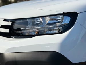 Peugeot Partner Long Diesel Professional Plus - Image 3
