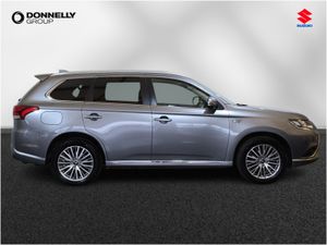 Mitsubishi Outlander Estate Design - Image 4