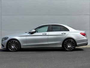 Mercedes-Benz C220d AMG Styling *LowMls - Image 4