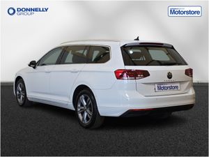 Volkswagen Passat Diesel Estate SEL - Image 3