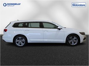 Volkswagen Passat Diesel Estate SEL - Image 4
