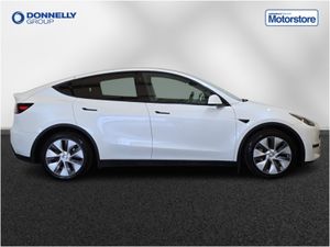 Tesla Model Y Hatchback Long Range - Image 4