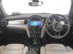 MINI HATCH 5-door Cooper Exclusive - Image 4