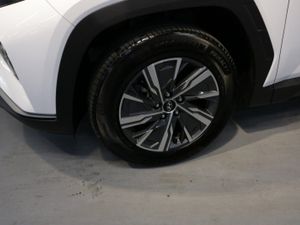 Hyundai Tucson Hybrid Executive 1.6l Petrol Autom - Image 3