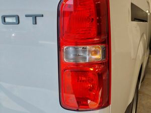 Peugeot Expert L1 Diesel Professional - Image 2