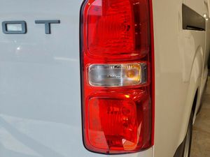 Peugeot Expert L2 Diesel Professional - Image 2