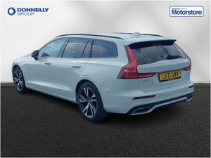 Volvo V60 Sportswagon R DESIGN - Image 3