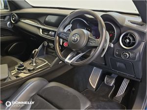 Alfa Romeo Stelvio Estate Quadrifoglio - Image 4