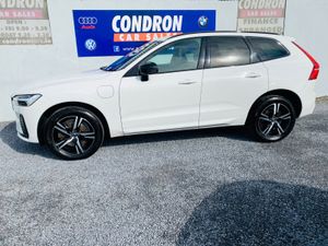 2022 VOLVO XC60 2.0 R-DESIGN T6 RECHARGE AWD AUTO - Image 2