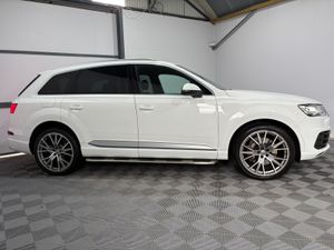 18 Audi Q7 S-Line 3.0 TDi Quattro 7 Seats - Image 4