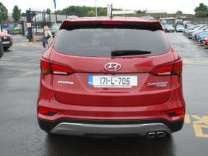 Hyundai Santa Fe 2017 - Image 4