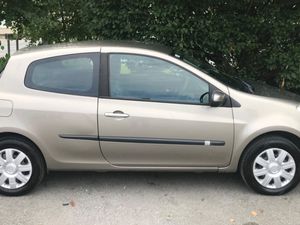 Renault Clio 1.2 16V ROYALE 43K KMS - Image 4