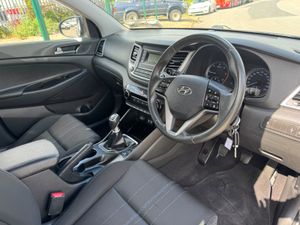 Hyundai Tucson 2018 comfort plus model - Image 4