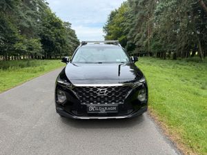 Hyundai Santa Fe 2020 4X4 7 Seat - Image 2