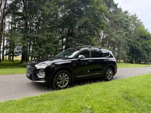 Hyundai Santa Fe 2020 4X4 7 Seat - Image 3