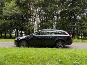 Vauxhall Opel Insignia Estate Diesel - Image 4