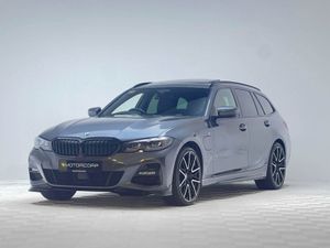 BMW 3 Series 330E M Sport Xdrive  pan Roof - Image 2