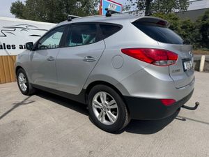 11 Hyundai ix35 1.7D Low Miles High Spec Warranty - Image 2