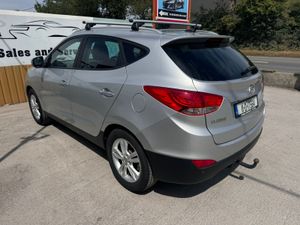 11 Hyundai ix35 1.7D Low Miles High Spec Warranty - Image 3