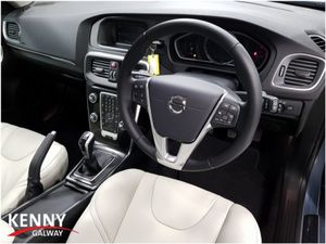 Volvo V40 D2 Momentum ED 5DR - Image 2
