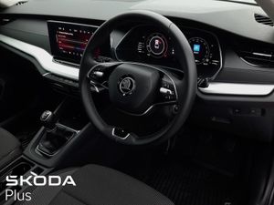 Skoda Octavia 242 REG  sel Spec  2.0tdi 115HP - Image 4