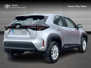 Toyota Yaris CR CROSS LUNA 4DR AUTO - Image 2
