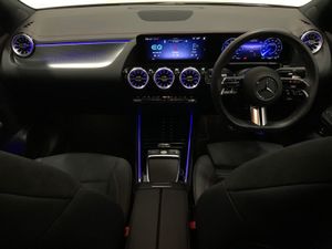 Mercedes-Benz EQA Eqa350 4matic AMG Line Executiv - Image 4