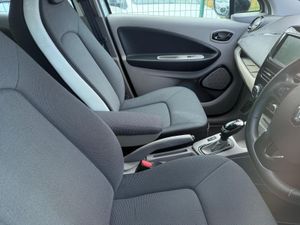 Renault Zoe , NCT 27 ,LOW KMS ,4 DOOR ,STUNNING - Image 4