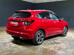 Honda Vezel 1.5 HYBRID AUTOMATIC - HEATED SEATS - - Image 4