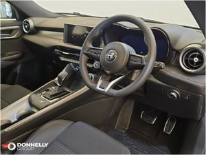 Alfa Romeo Tonale Hatchback Sprint - Image 4