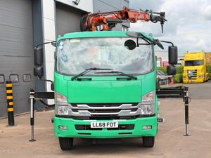 2018 ISUZU- F11-210 DROPSIDE FLAT WITH CRANE - Image 2