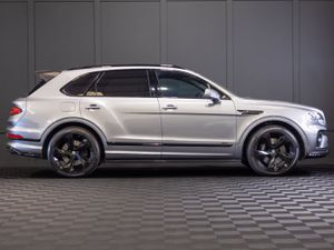 222 Bentley Bentayga V6 Hybrid 5 Seat N1 Crewcab - Image 2