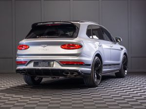 222 Bentley Bentayga V6 Hybrid 5 Seat N1 Crewcab - Image 3