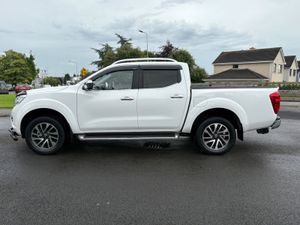 ABSOLUTELY IMMACULATE 2017 (172) NAVARA - Image 4